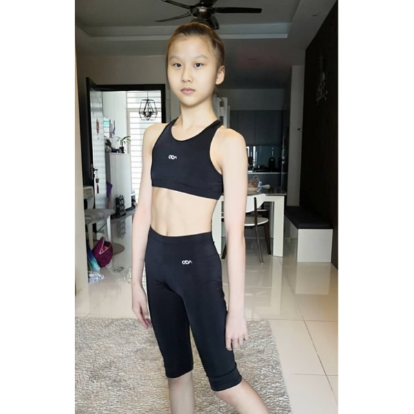 ODA INDUSTRY/SPORTS BLACK KNEE PANTS LYCRA #RHYTHMIC GYMNASTICS LYCRA TRAINING KNEE PANT #GYM KNEE PANT #GIRL KNEE PANT - Image 3